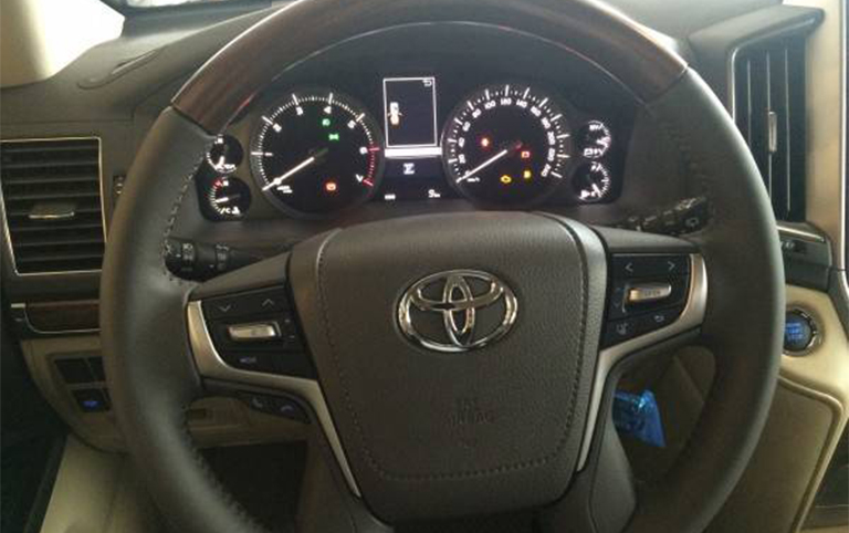 toyota land cruiser 3